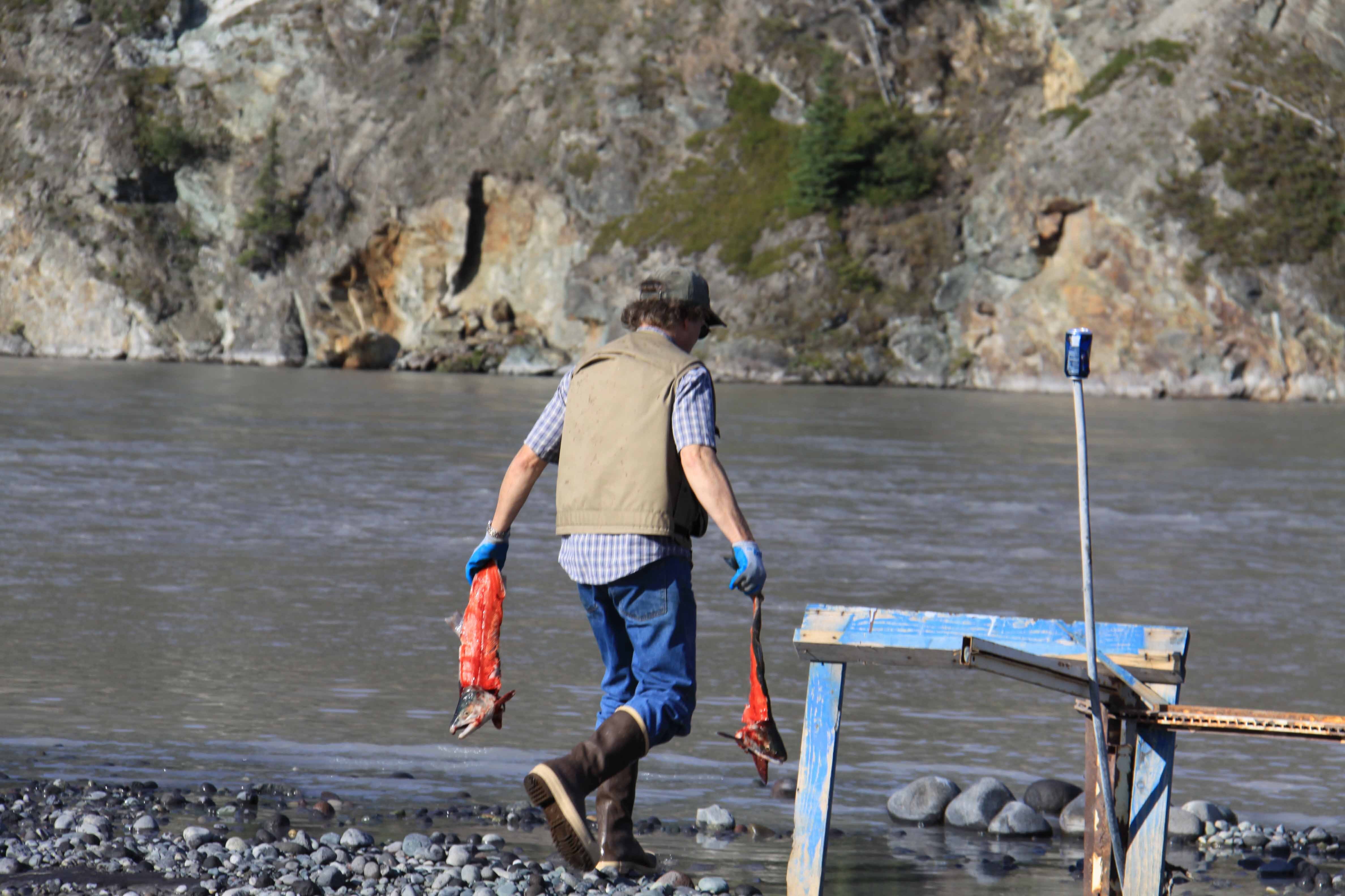 A closer view of the traditional fish wheel and river landscape that became part of the MOMENT No. 001 story.